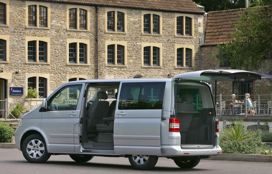  Volkswagen Caravelle 2005 года  (фото 4 из 7)